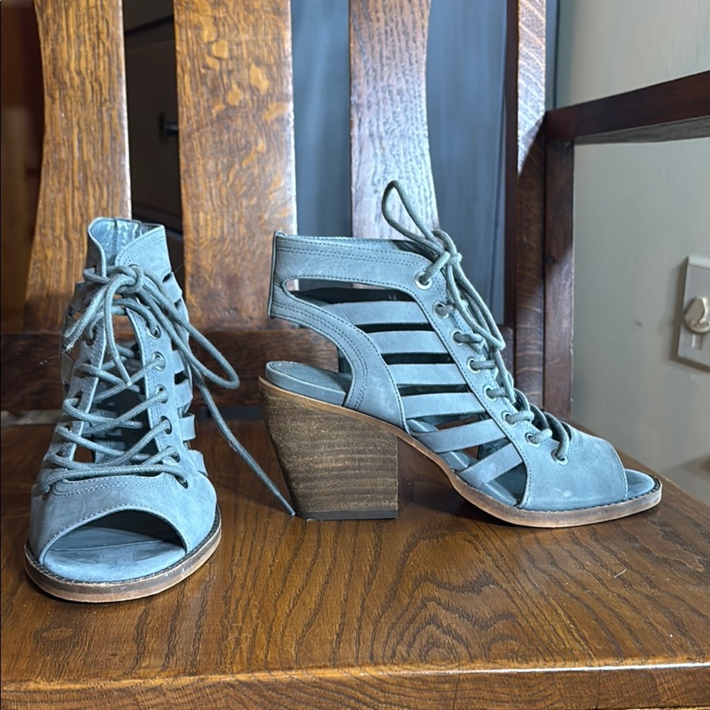 Stylish Blue Lace-Up Heeled Sandals
